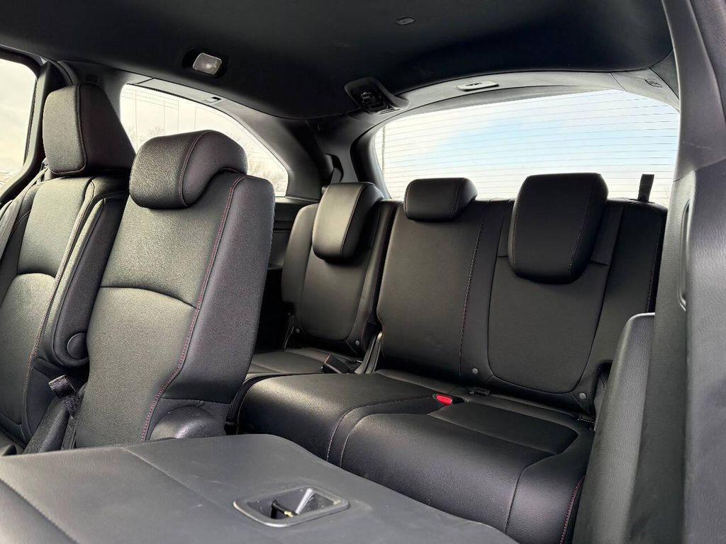 used 2025 Honda Odyssey car, priced at $31,999