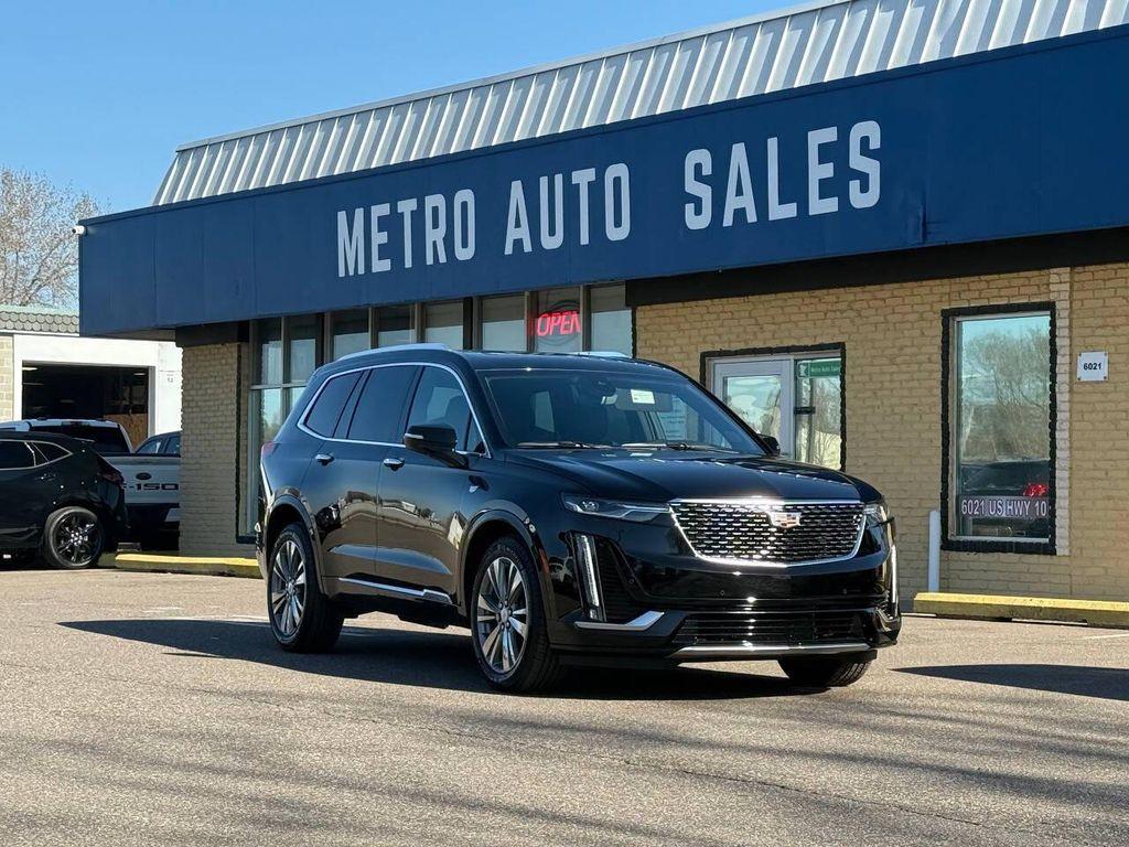 used 2022 Cadillac XT6 car, priced at $27,999