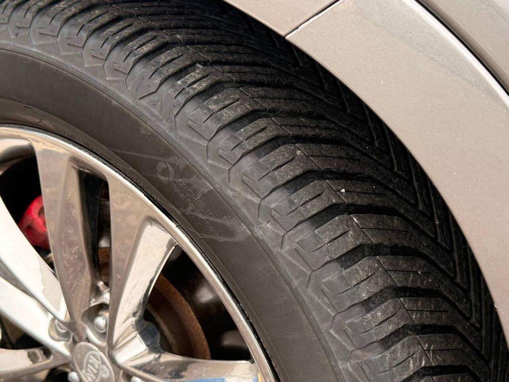 used 2014 Kia Sorento car, priced at $7,999