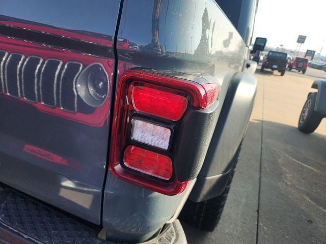 new 2026 Jeep Gladiator car, priced at $53,677