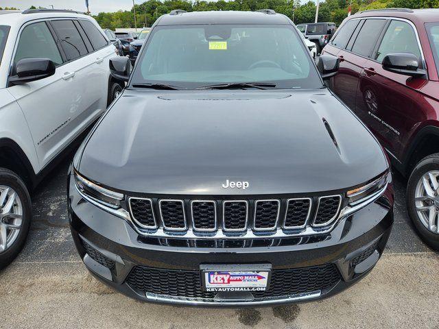 new 2025 Jeep Grand Cherokee car, priced at $38,827