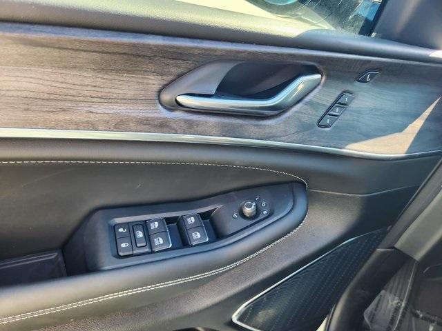 new 2025 Jeep Grand Cherokee car, priced at $57,627