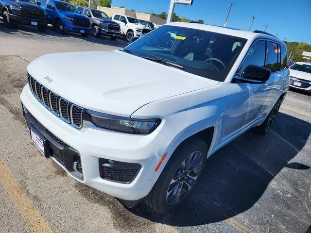 new 2025 Jeep Grand Cherokee car, priced at $57,627