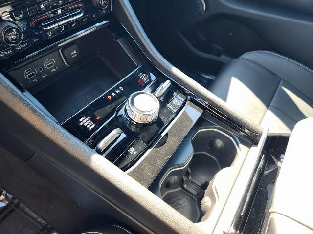 new 2025 Jeep Grand Cherokee car, priced at $57,627