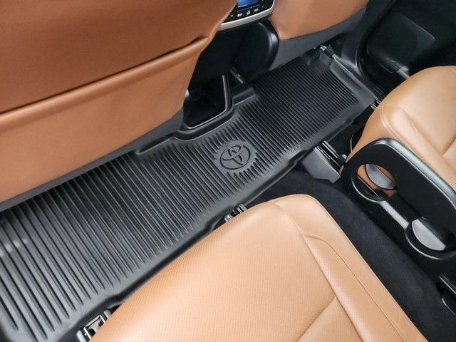 used 2019 Toyota Highlander car, priced at $27,999