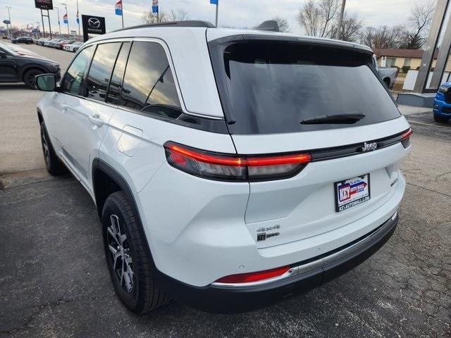 new 2025 Jeep Grand Cherokee car, priced at $43,927