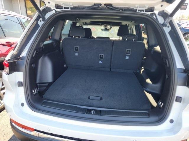 new 2025 Jeep Grand Cherokee car, priced at $43,177