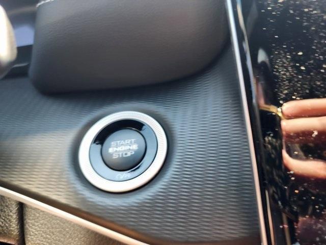 new 2025 Jeep Grand Cherokee car, priced at $43,177