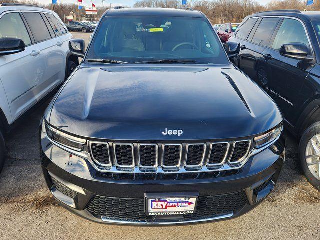 new 2026 Jeep Grand Cherokee car, priced at $43,377