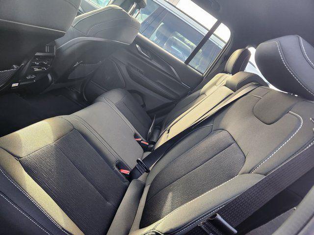 new 2026 Jeep Grand Cherokee car, priced at $43,377