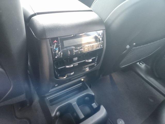 new 2025 Jeep Grand Cherokee L car, priced at $58,477