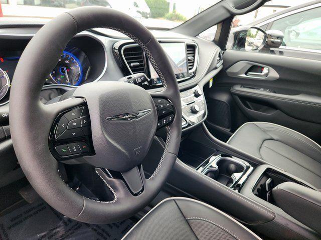 new 2026 Chrysler Pacifica car, priced at $45,977
