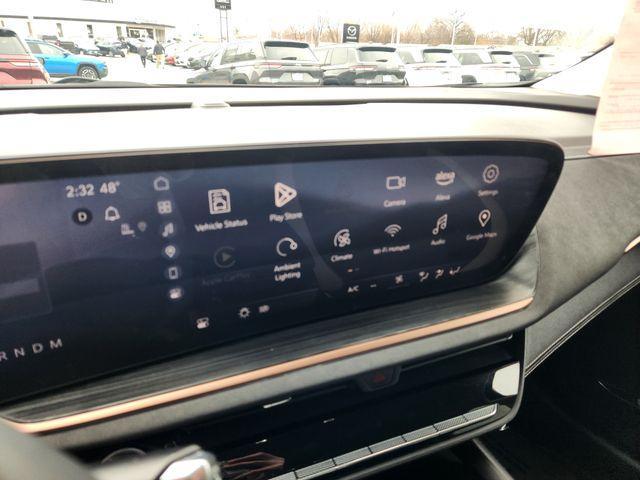 used 2025 Buick Envision car, priced at $30,999