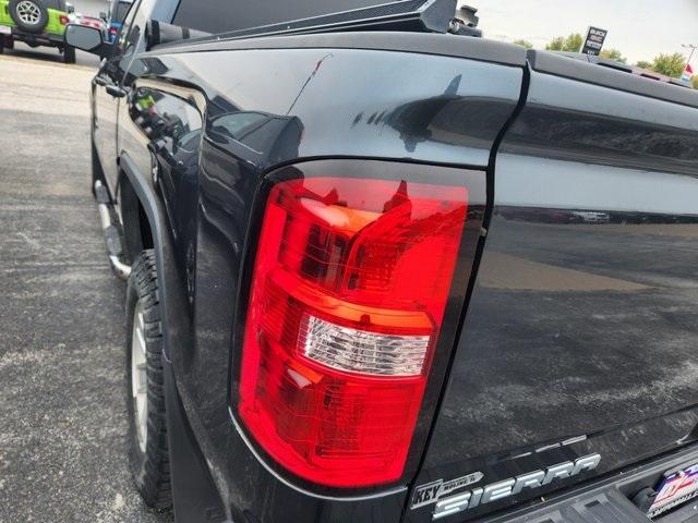 used 2018 GMC Sierra 1500 car, priced at $21,999