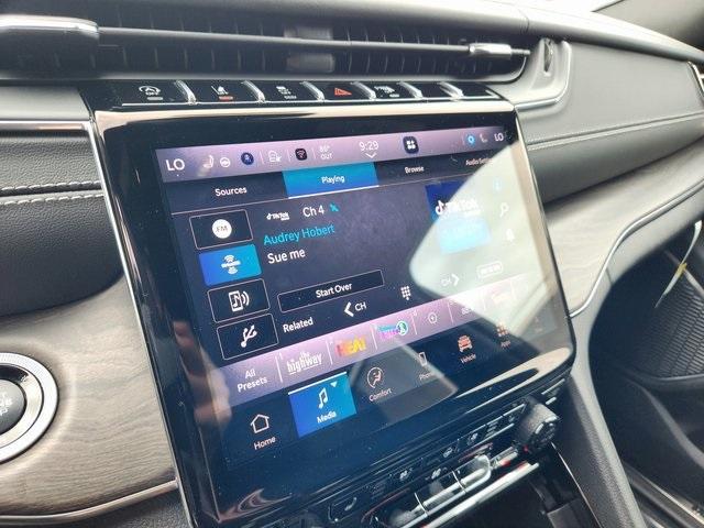 new 2025 Jeep Grand Cherokee L car, priced at $55,577