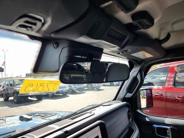 new 2025 Jeep Wrangler car, priced at $51,877