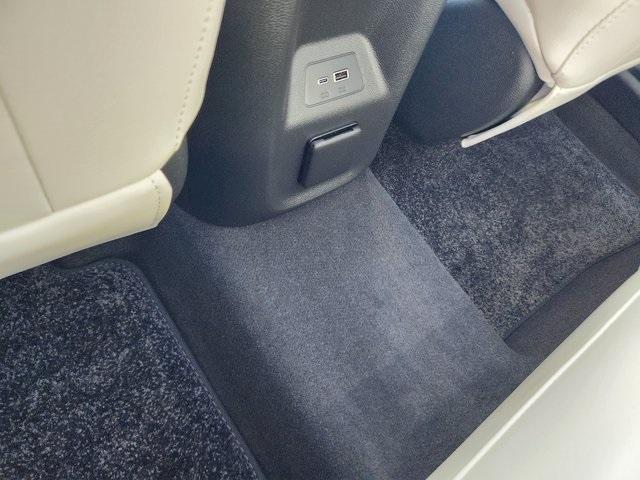 used 2025 Buick Envision car, priced at $42,999