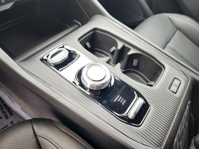 new 2026 Jeep Cherokee car, priced at $43,590