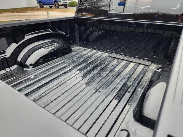 2025 Diamond Black RAM 1500