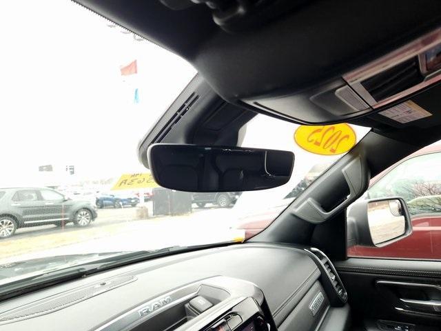 2025 Diamond Black RAM 1500