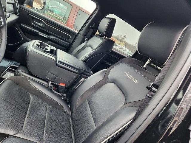 2025 Diamond Black RAM 1500