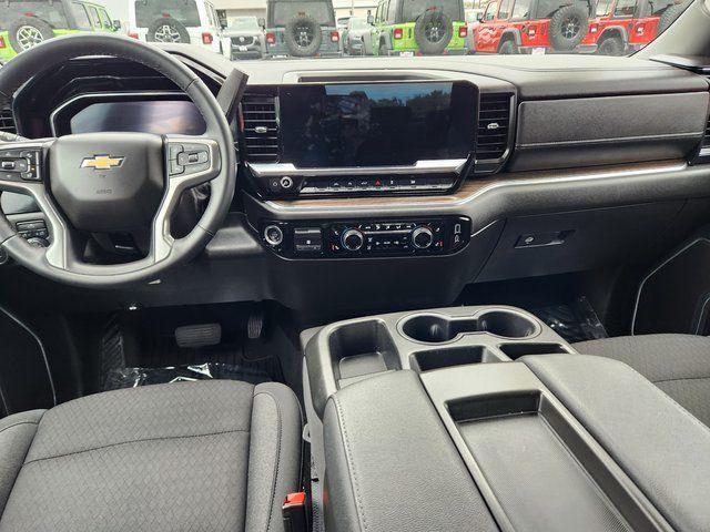 used 2025 Chevrolet Silverado 1500 car, priced at $41,999