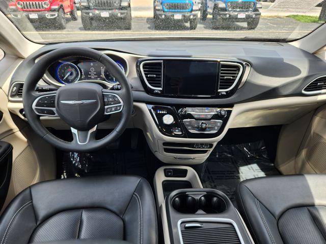 used 2024 Chrysler Pacifica car, priced at $27,999