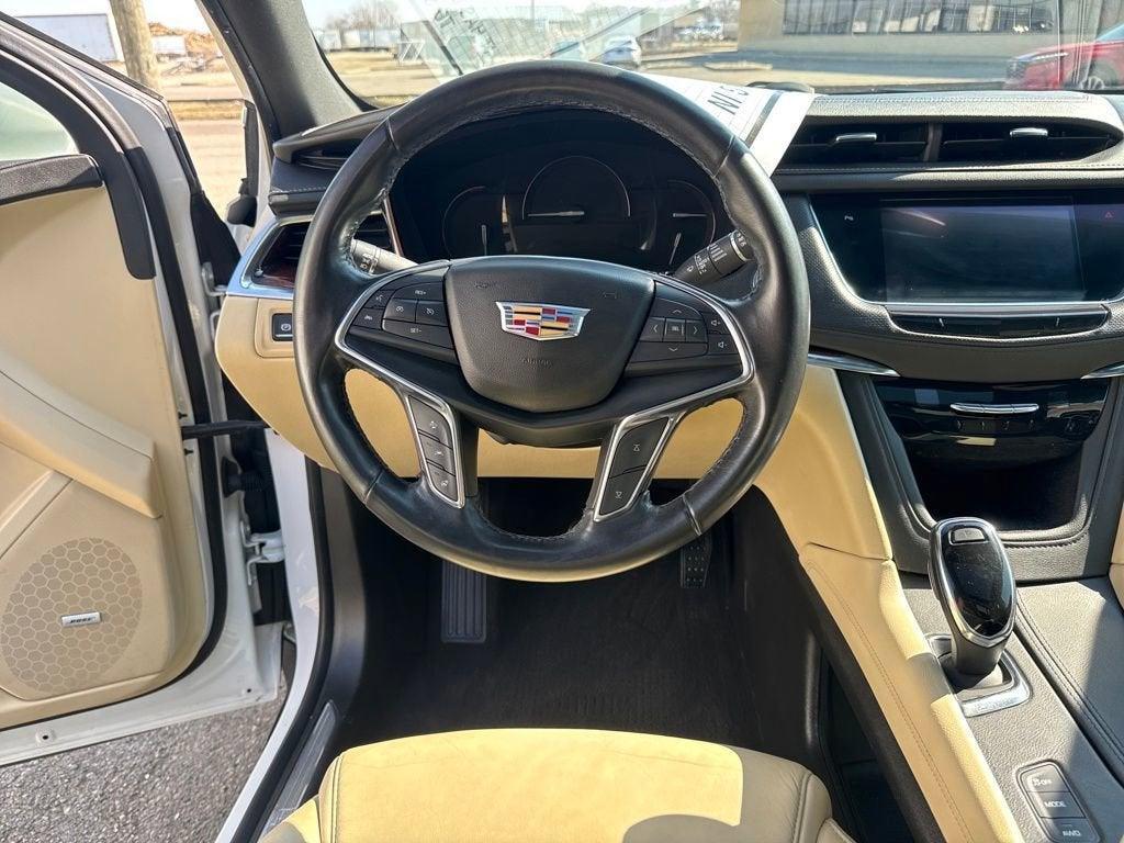 used 2019 Cadillac XT5 car, priced at $16,832