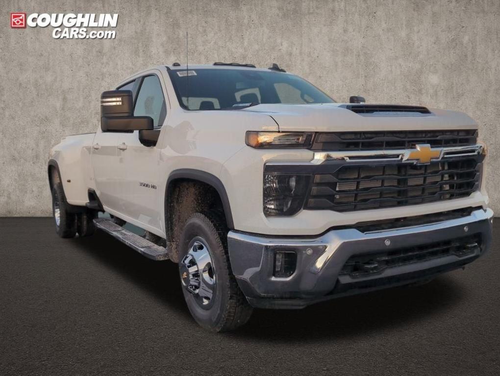 new 2026 Chevrolet Silverado 3500 car, priced at $75,914