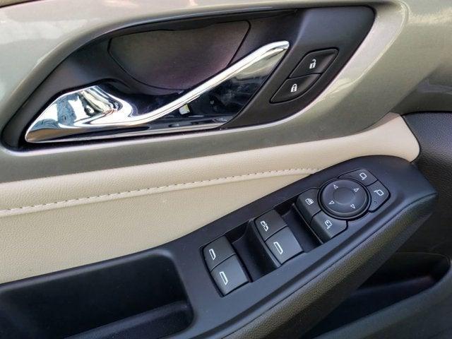 used 2022 Chevrolet Traverse car, priced at $27,460