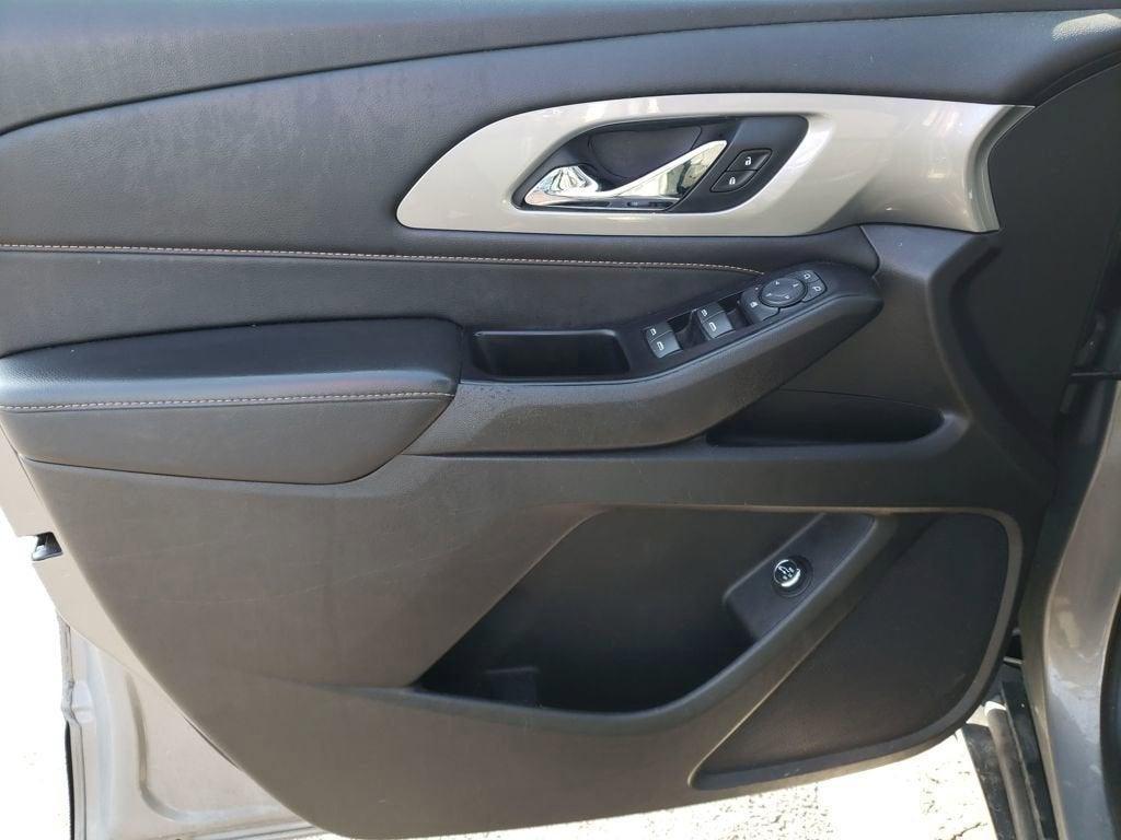 used 2019 Chevrolet Traverse car, priced at $14,365