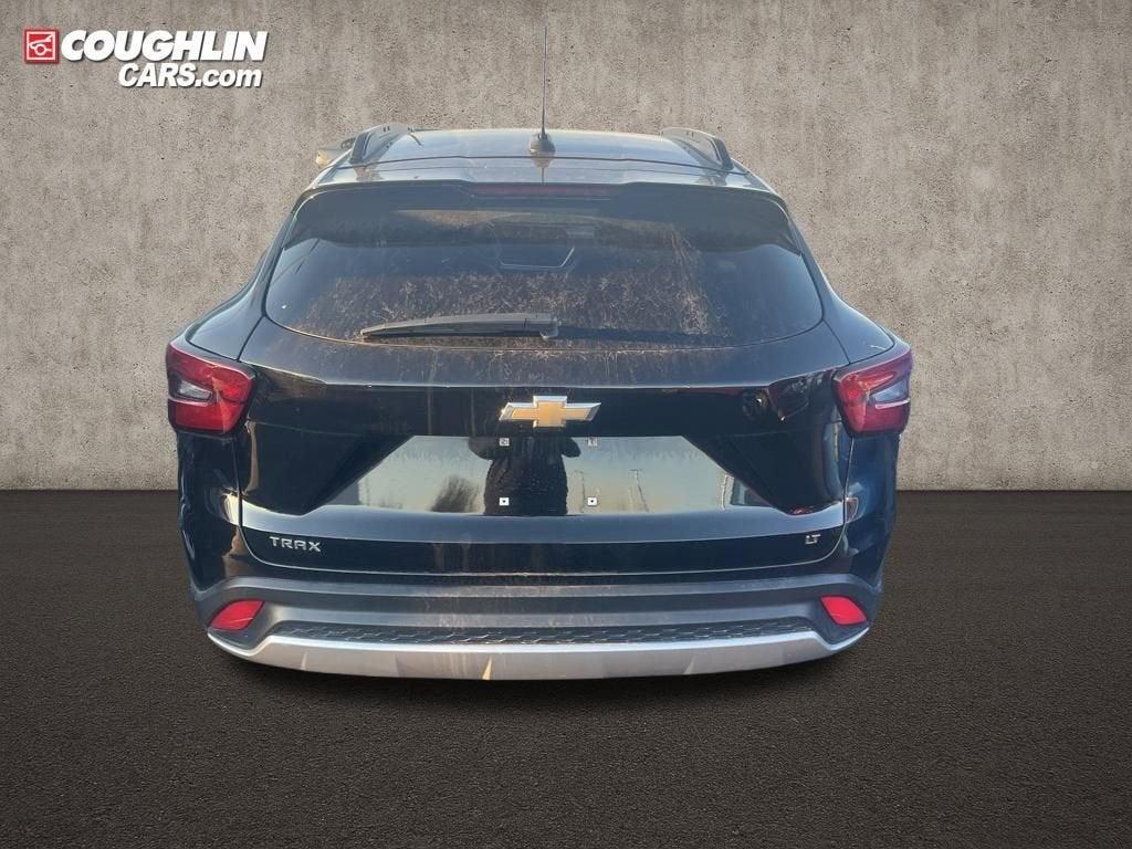 used 2024 Chevrolet Trax car, priced at $19,946