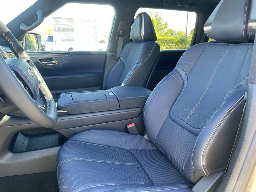 used 2026 INFINITI QX80 car, priced at $87,899