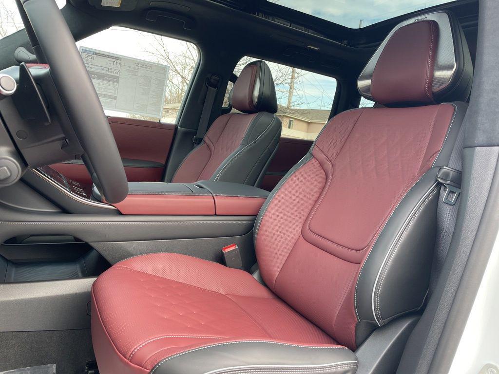 new 2026 INFINITI QX80 car, priced at $102,468