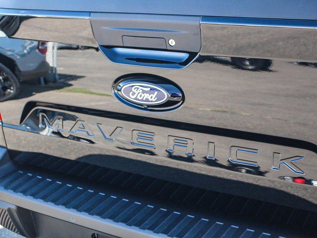 new 2025 Ford Maverick car, priced at $32,098