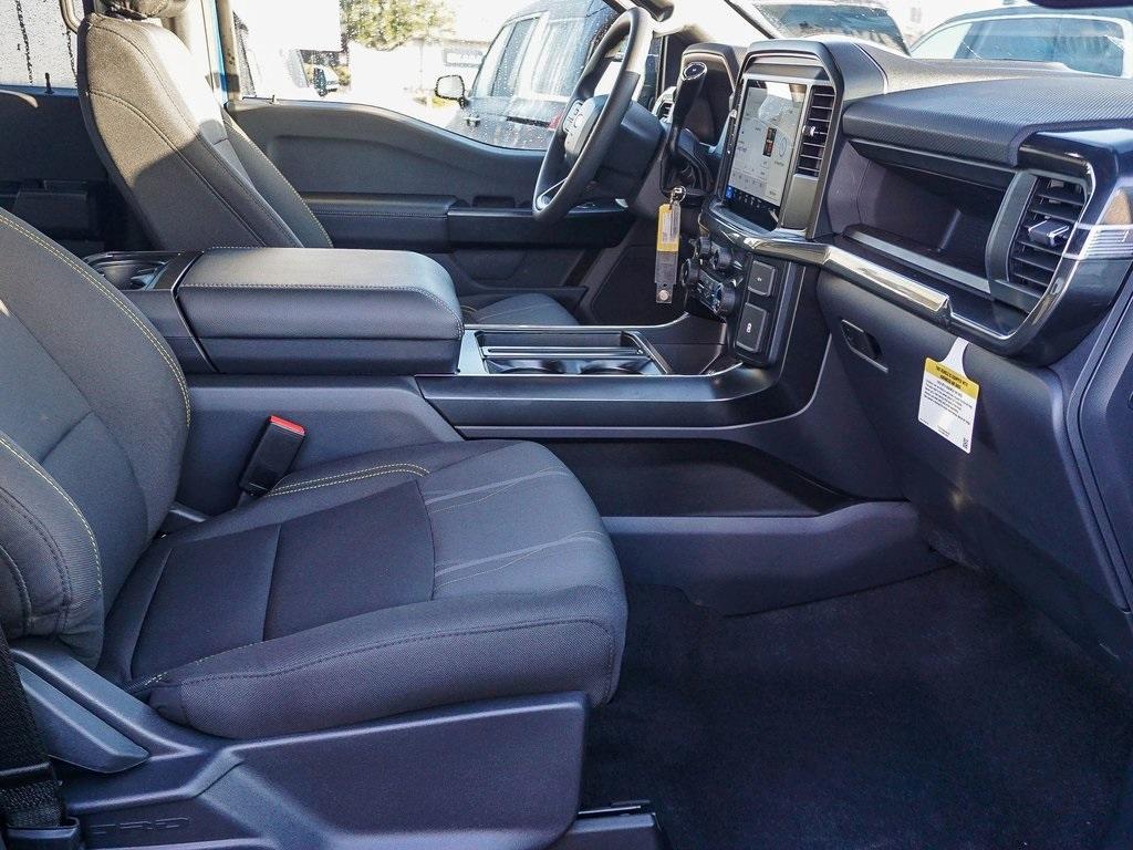 new 2025 Ford F-150 car, priced at $42,319