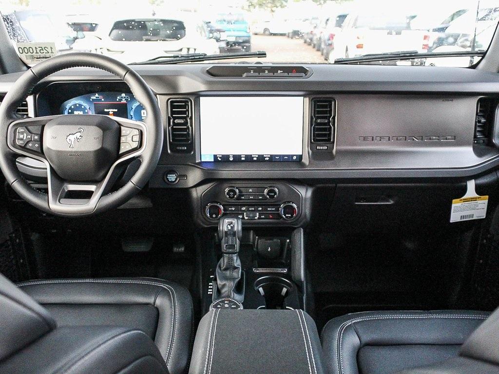 new 2025 Ford Bronco car, priced at $46,779