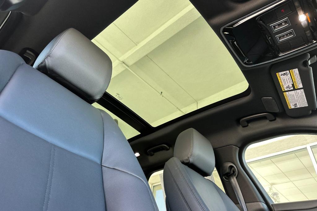 new 2026 Land Rover Range Rover Velar car