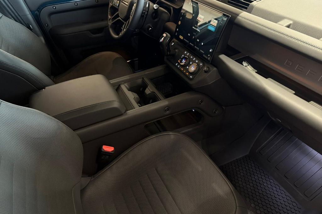 new 2026 Land Rover Defender car