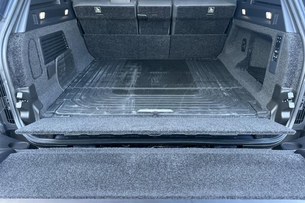 new 2025 Land Rover Range Rover car, priced at $240,030