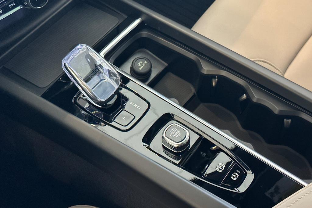 new 2026 Volvo XC60 car, priced at $54,485