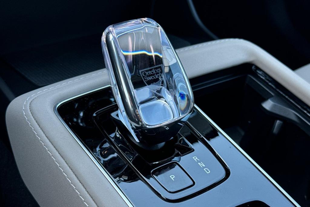 new 2026 Volvo XC90 car, priced at $69,325