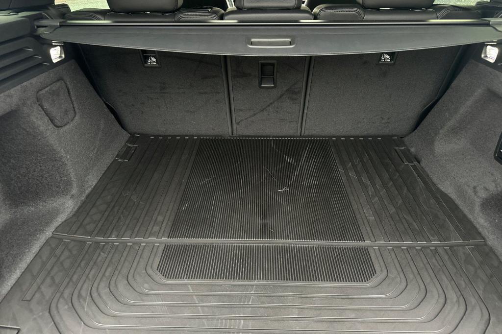 new 2025 Land Rover Range Rover Sport car, priced at $84,180