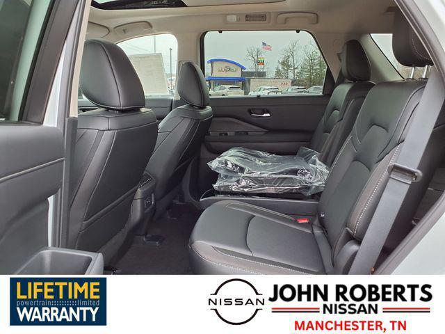 new 2026 Nissan Pathfinder car, priced at $45,032