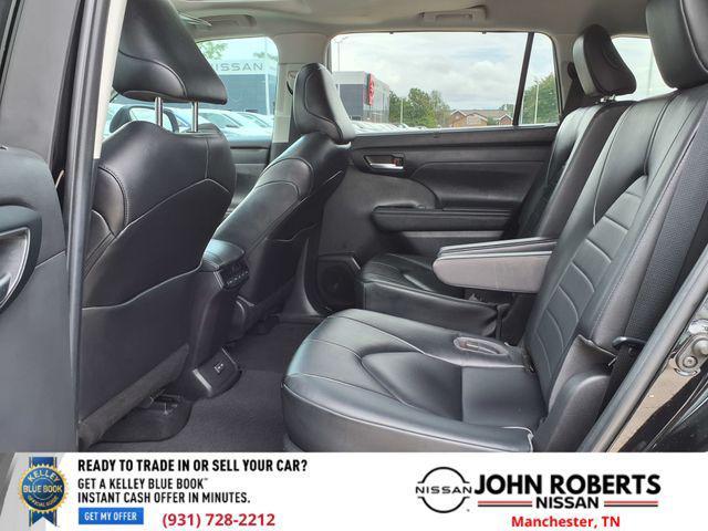 used 2023 Toyota Highlander car, priced at $28,993