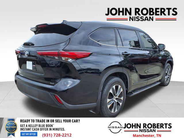 used 2023 Toyota Highlander car, priced at $28,993
