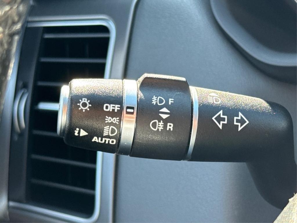 used 2015 Land Rover Range Rover Sport car, priced at $15,994