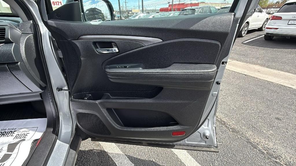 used 2023 Honda Ridgeline car, priced at $28,999