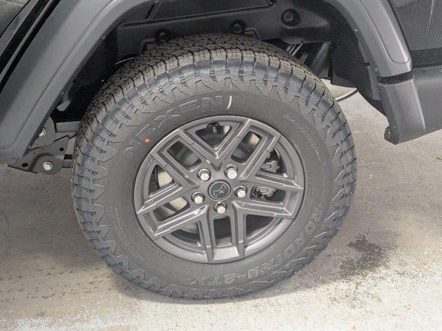 new 2026 Jeep Wrangler car, priced at $46,381