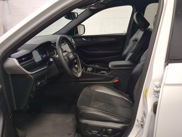 used 2024 Jeep Grand Cherokee car, priced at $28,974